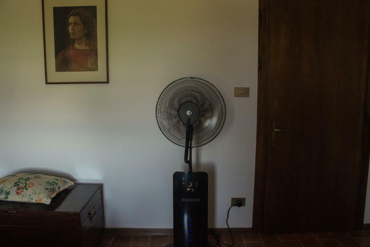Country House Carmelita Limigiano Buitenkant foto